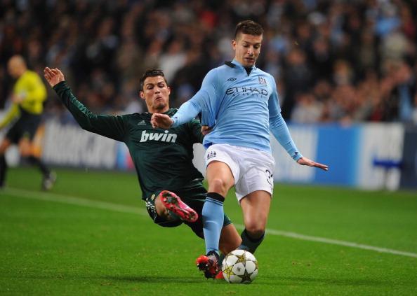 《棒球与现代快节奏生活的冲突：长达四小时的比赛还有未来吗？》