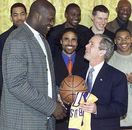 终究是你在裸泳，除了摇头晃脑还有什么办法呢