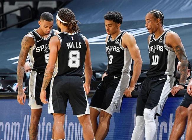 BIG6主帅真不好当！新年之后两人已下课，瓜塔师徒二人也有各自隐忧＂