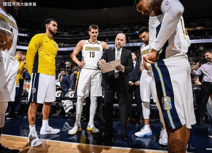 NBA ｜布克砍32分太阳溶化勇士