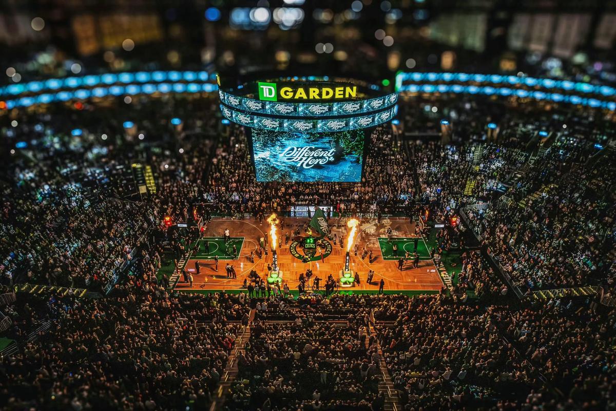 宫鲁鸣集训策略引争议 女篮放弃联赛集训三个月